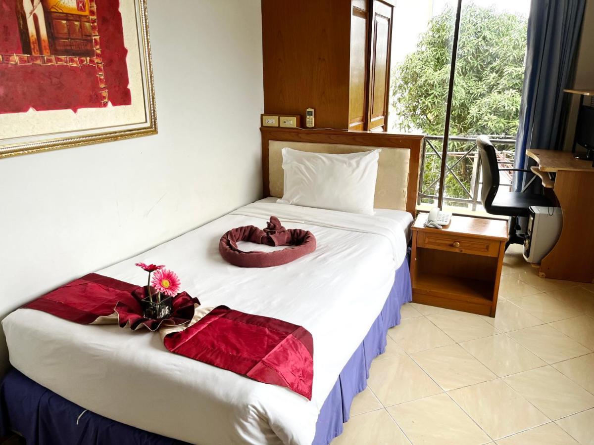 Lamai Guesthouse Patong Esterno foto