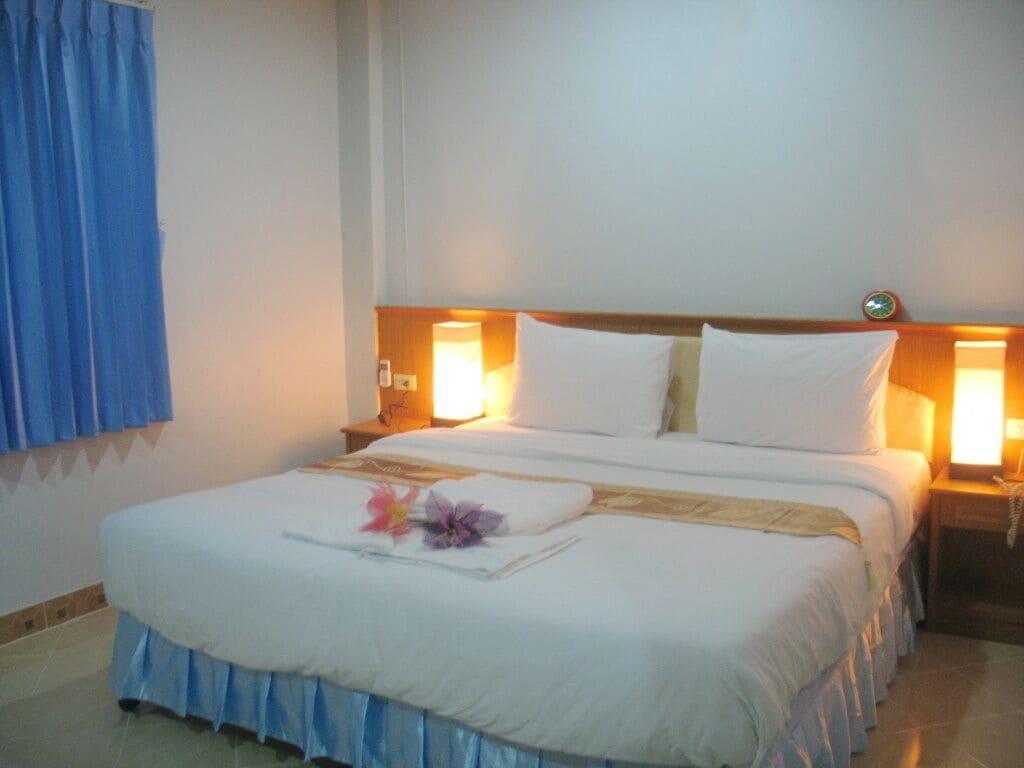 Lamai Guesthouse Patong Esterno foto